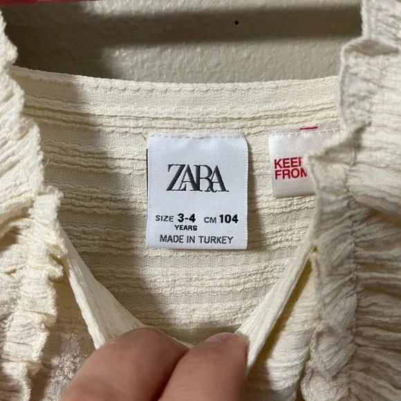 ZARA Kids Dress Toddler Girl  bundle of two Sz 3-4 yesrs - Picture 3 of 6